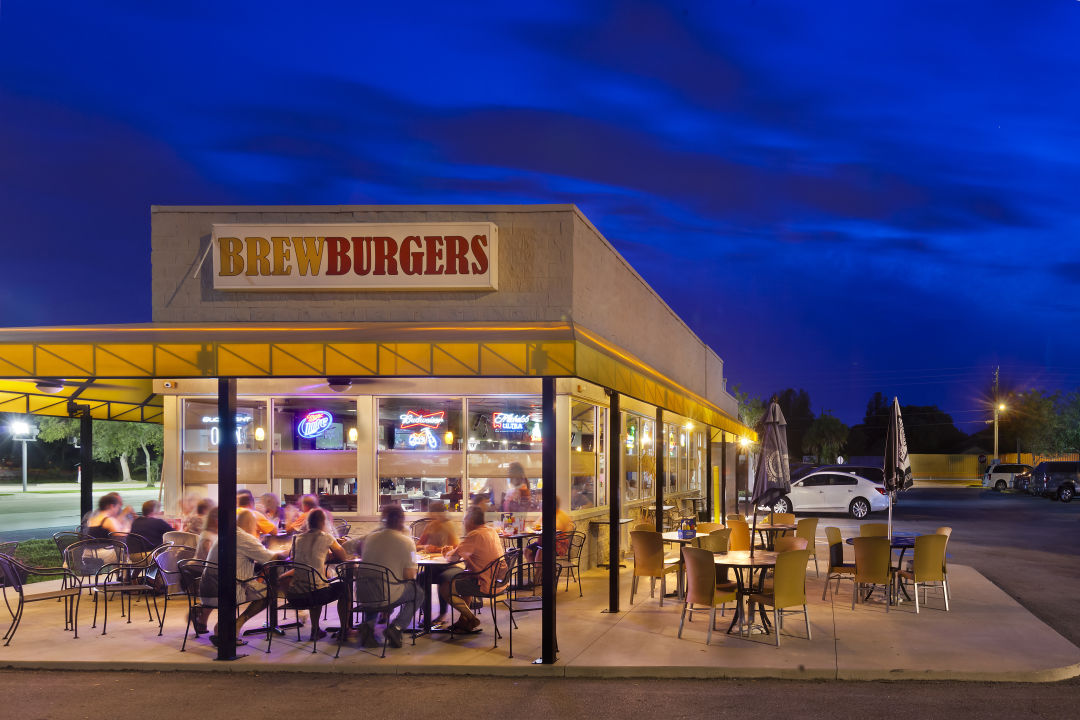 BrewBurgers: A go-to spot for locals in Venice.